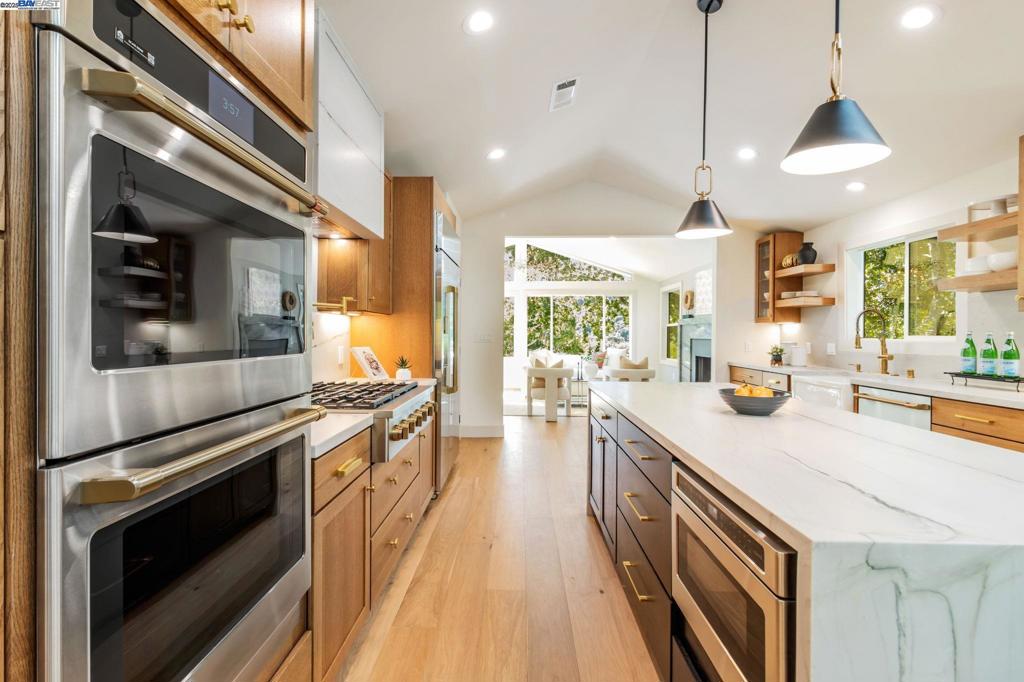 ORINDA HILLS - Residential