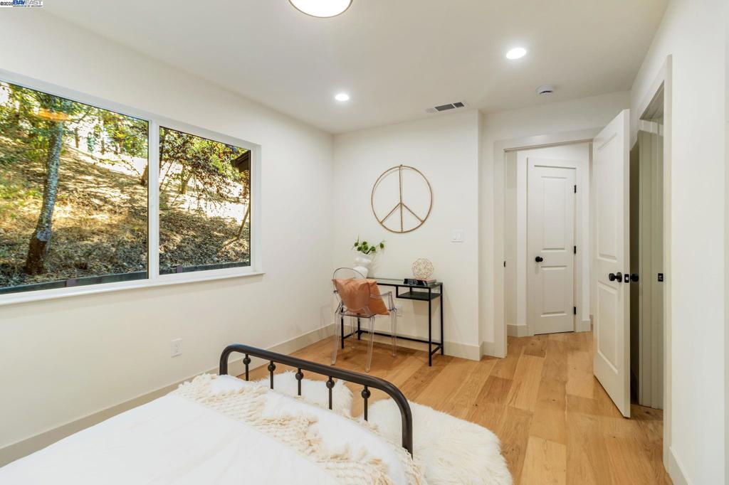 ORINDA HILLS - Residential