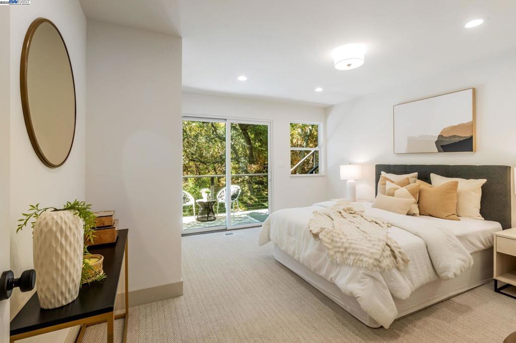 ORINDA HILLS - Residential