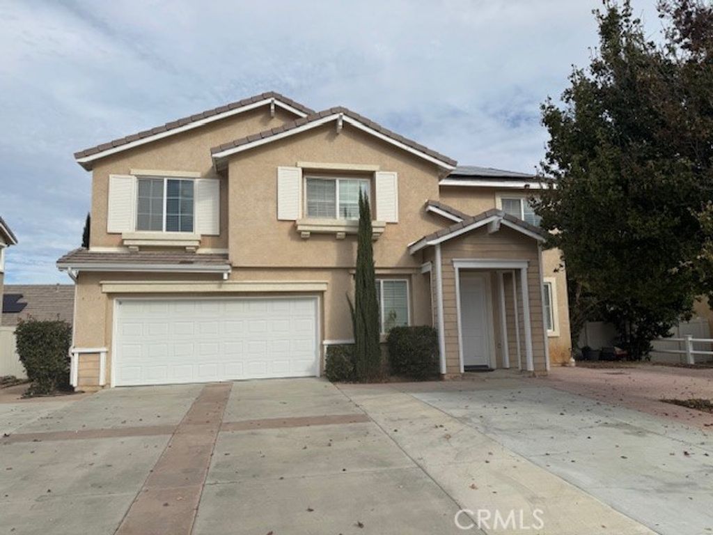 Photo of 2401 W Avenue P12, Palmdale, CA 93551 (MLS # SR25258863)