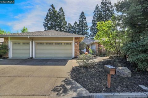 Photo of 770 Highbridge Ln Ln, Danville, CA 94526 (MLS # 41128558)