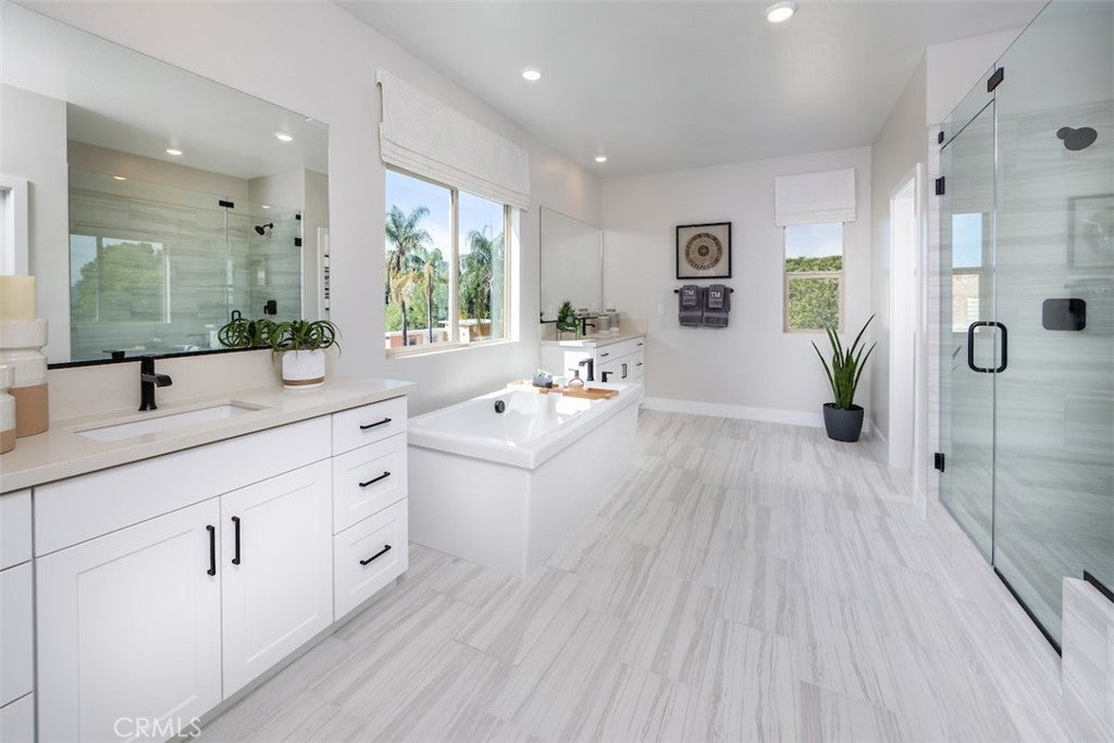 463 Citrus Oak Road