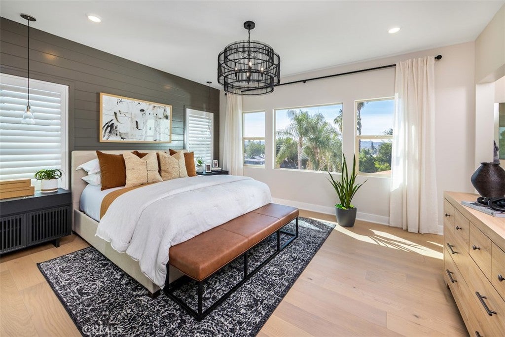 463 Citrus Oak Road