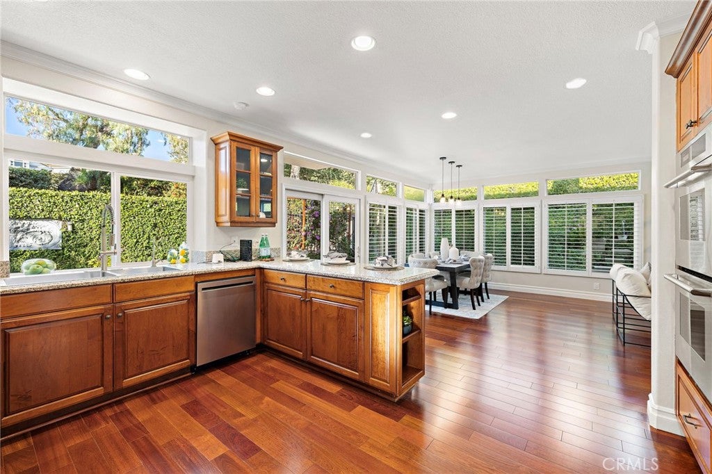 5 Glastonbury Pl, Laguna Niguel CA 92677 - Photo 13