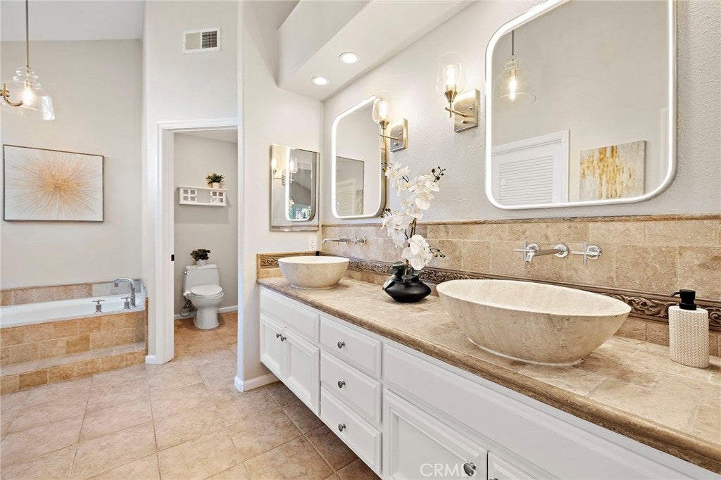 5 Glastonbury Pl, Laguna Niguel CA 92677 - Photo 38