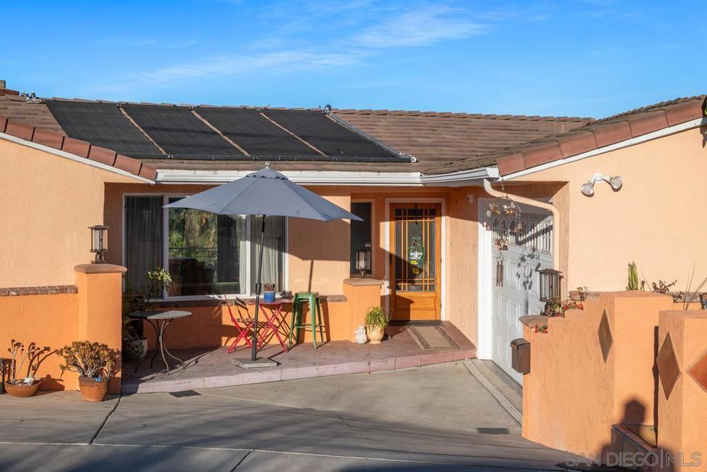 5040 Colina Dr