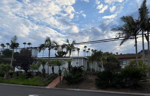 Photo of 880 Tarento Drive DR, Point Loma, CA 92106 (MLS # PTP2605261)