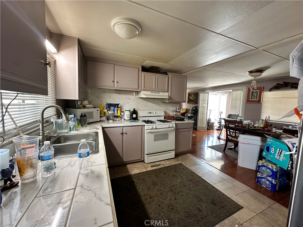 14411 Palmdale Road 6
