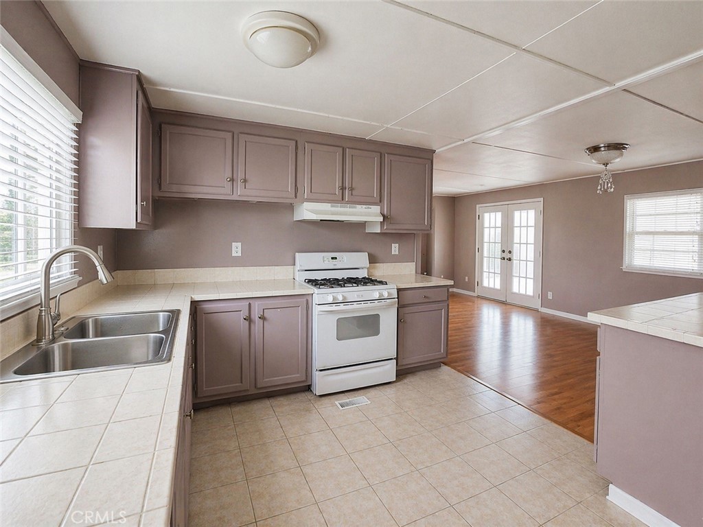 14411 Palmdale Road 6