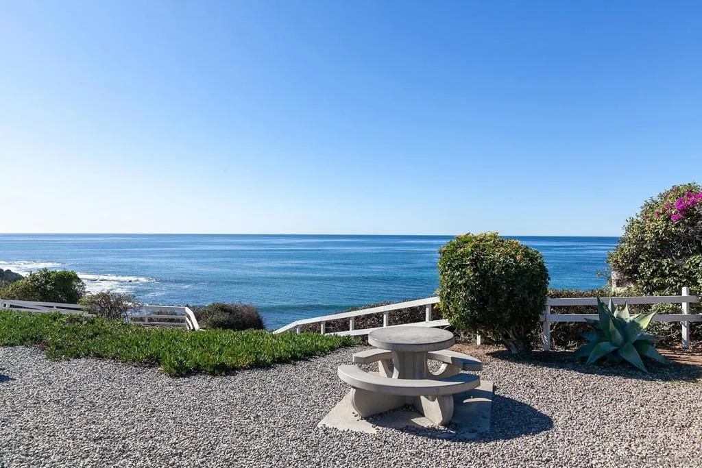 La Jolla, California 92037, United States, 3 Bedrooms Bedrooms, ,2 BathroomsBathrooms,Residential,Active,219433