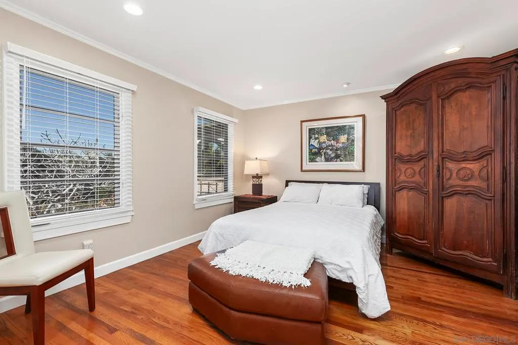 La Jolla, California 92037, United States, 3 Bedrooms Bedrooms, ,2 BathroomsBathrooms,Residential,Active,219433