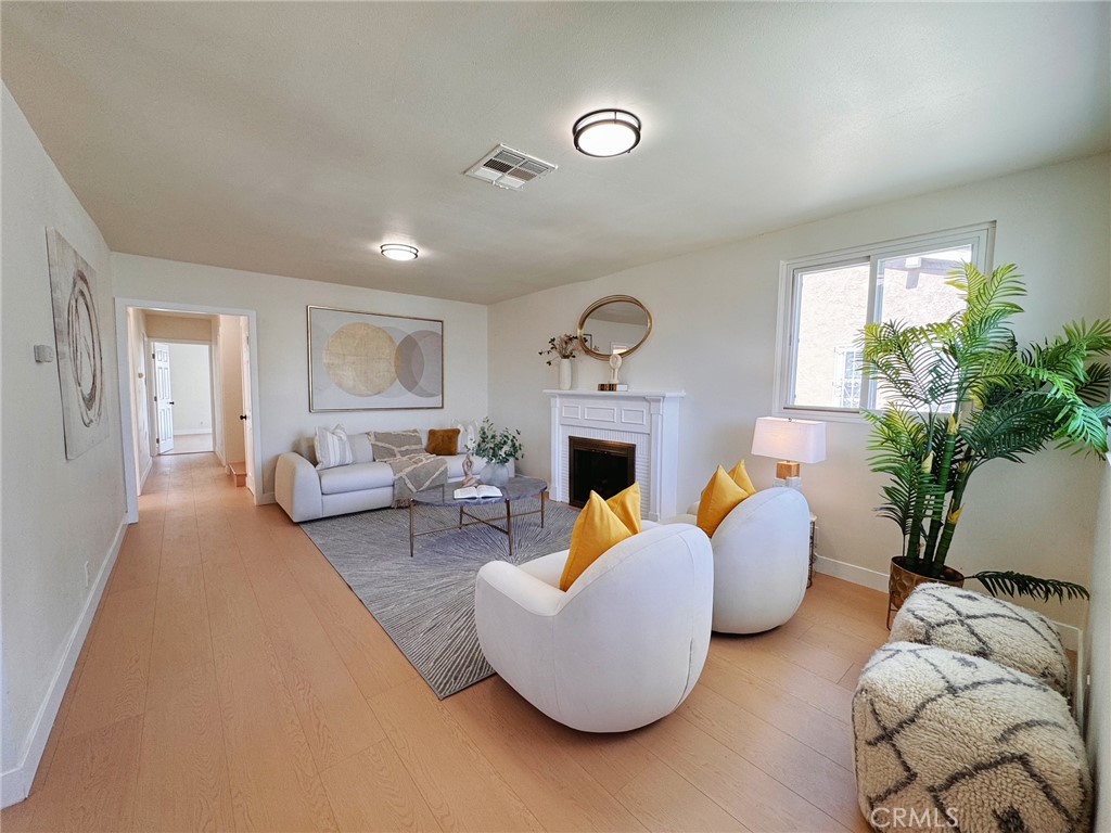 8633 Cimarron Street