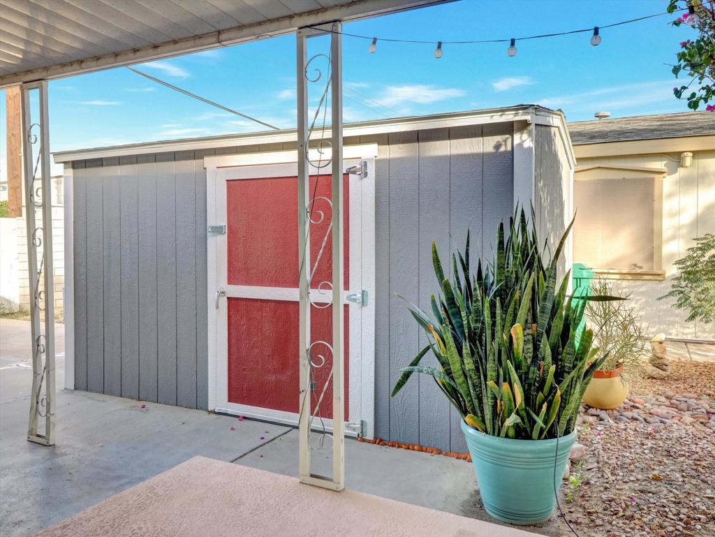 Tri Palm Estates - Manufactured In Park