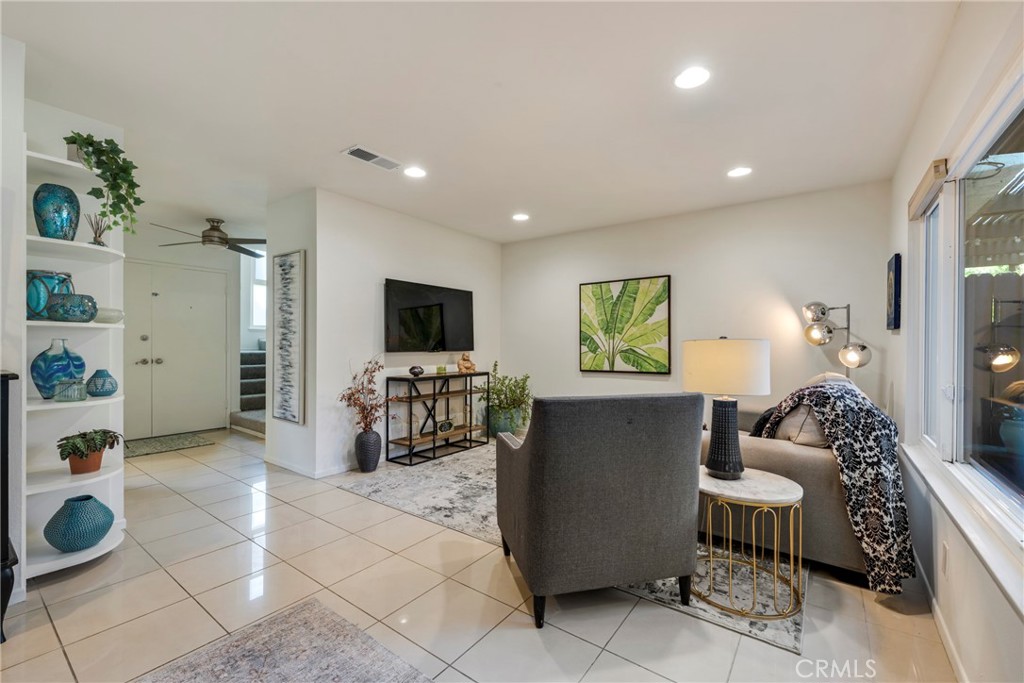 851 Hartford Lane