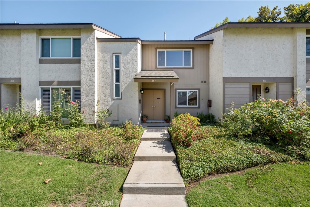 851 Hartford Lane