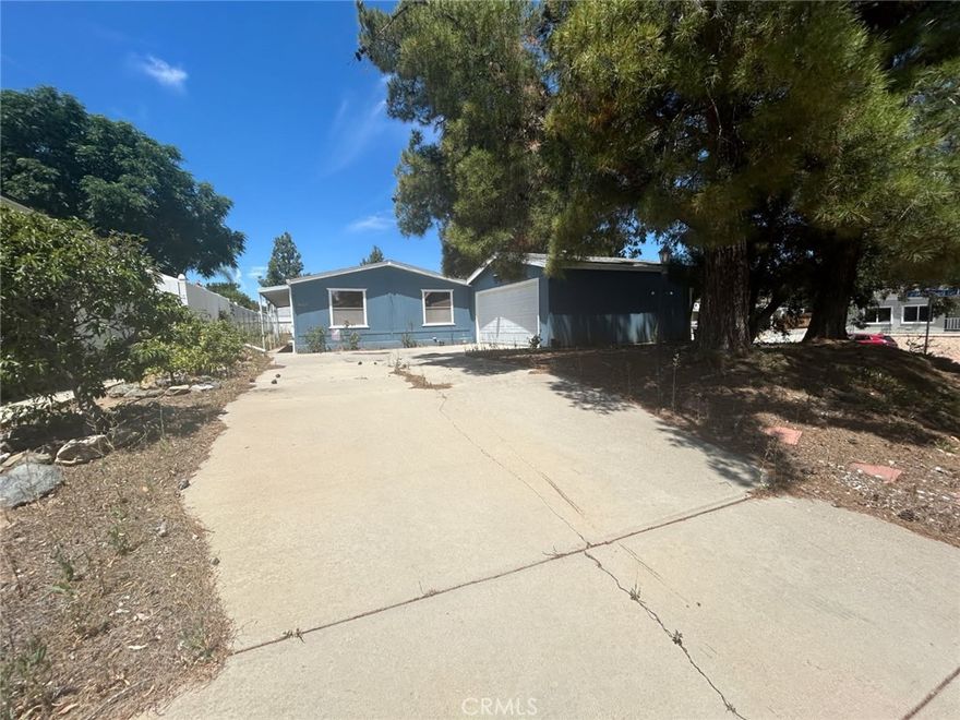 Fantastic opportunity in the coveted community of The Farm! This charming corner-lot home features 3 bedrooms and 2 bathrooms, bring your vision and make it your own.