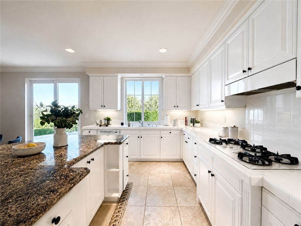 30 Groveside Drive