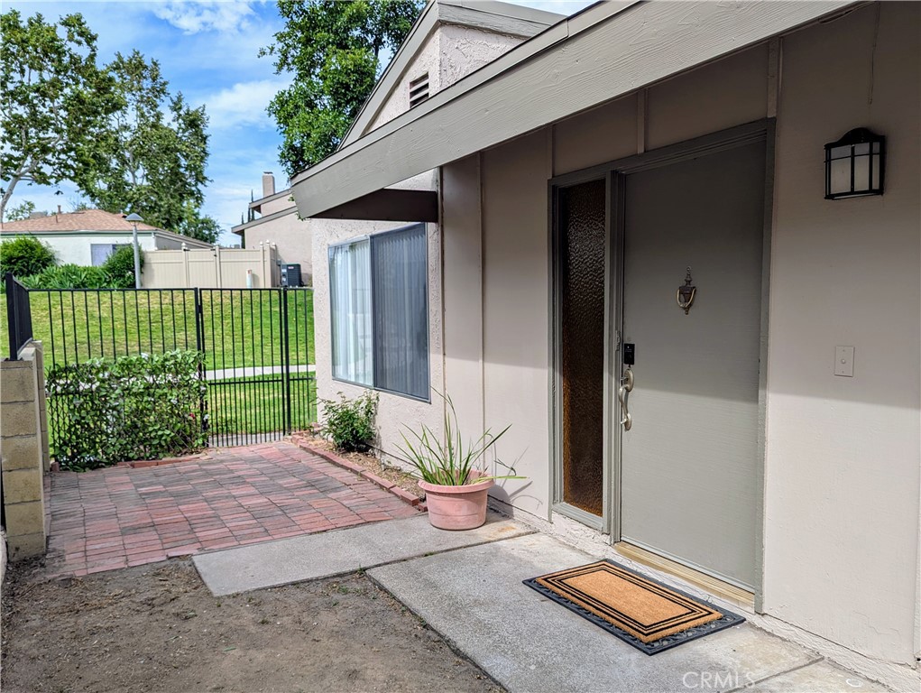 2811 Lancewood Court