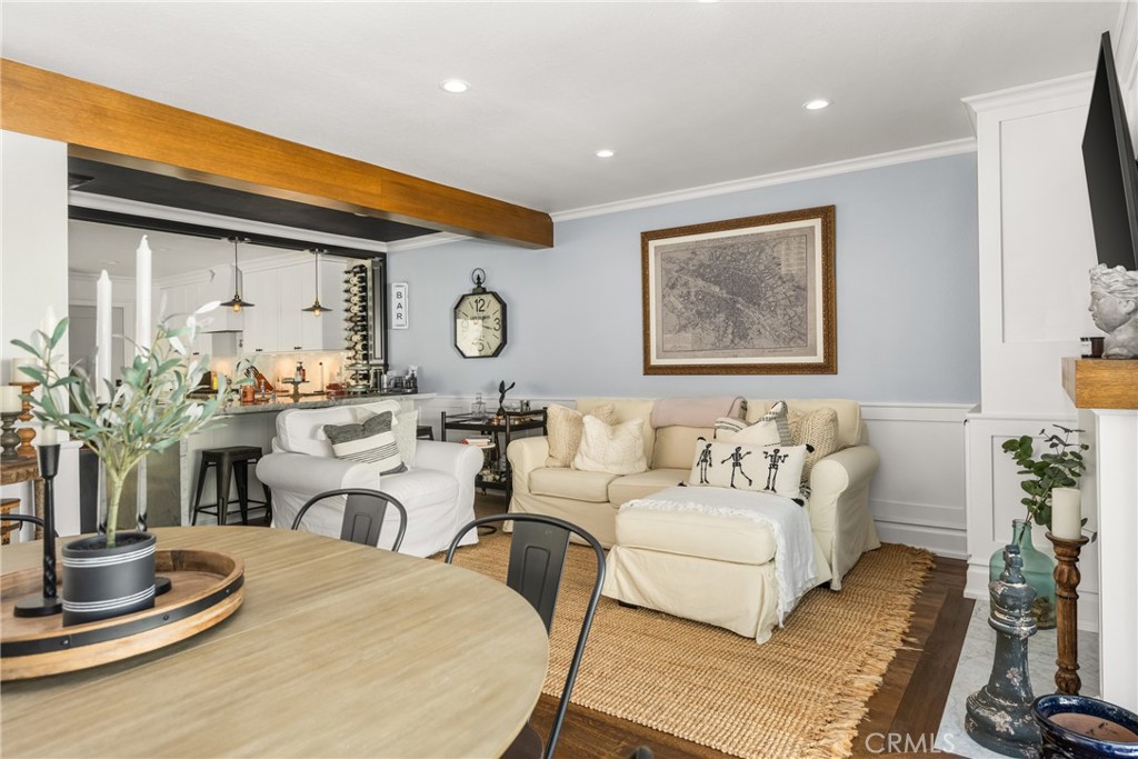 Tustin Pines - Residential Lease