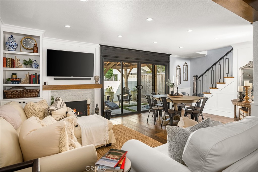 Tustin Pines - Residential Lease