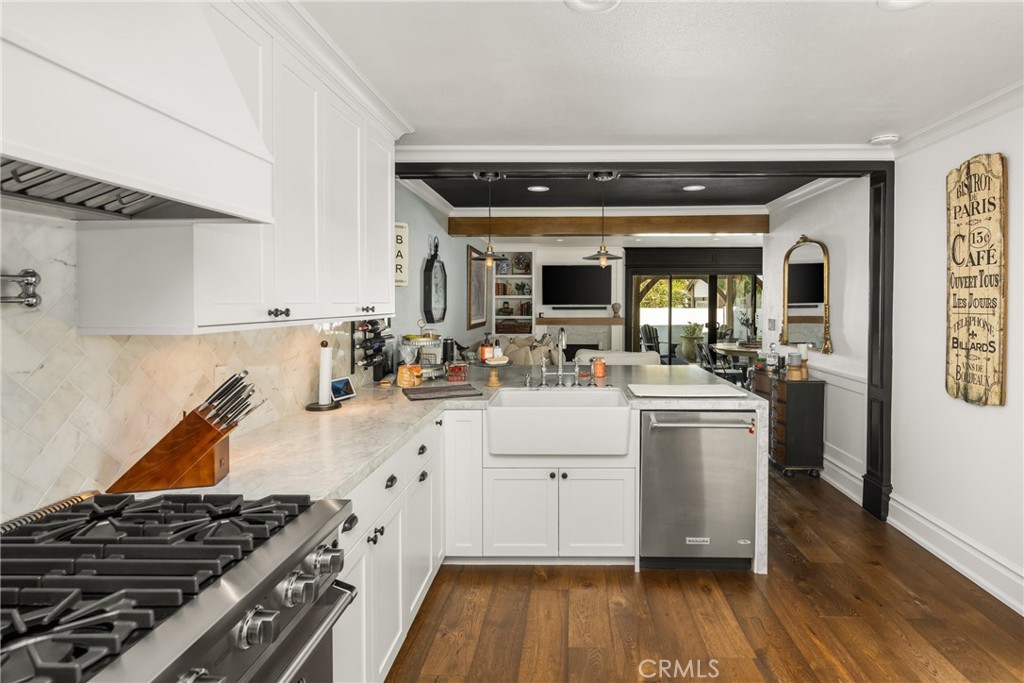 Tustin Pines - Residential Lease