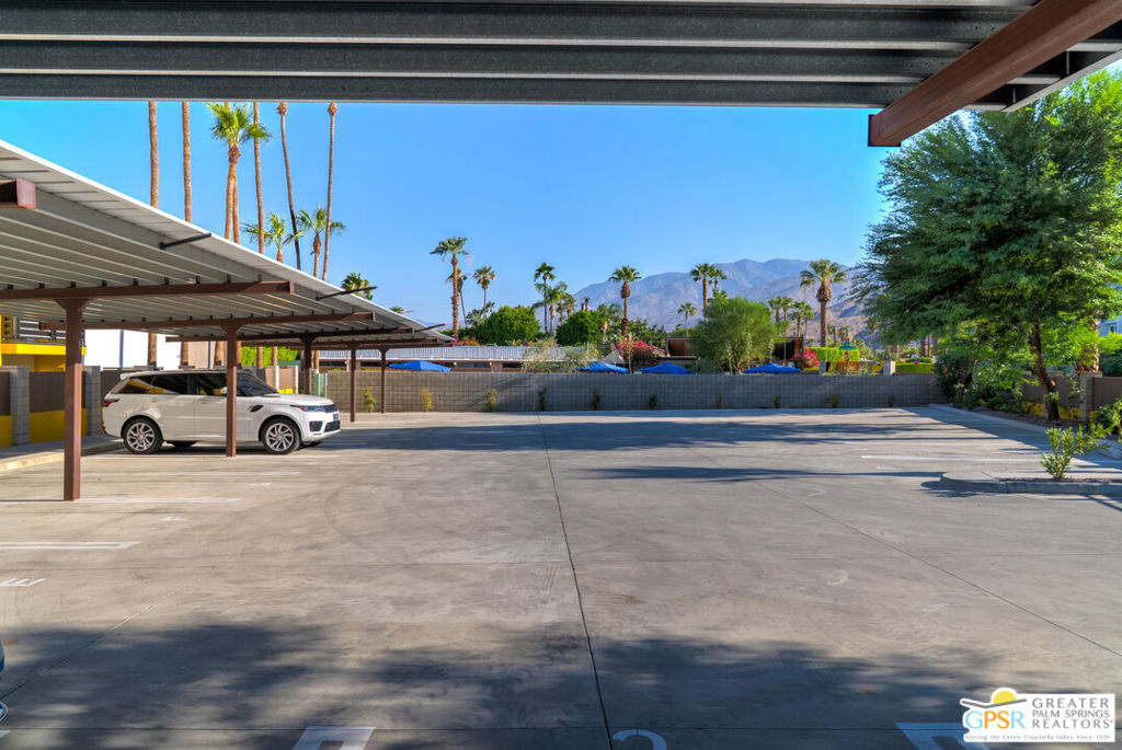 Tahquitz River Estates - Residential