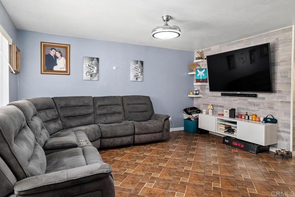 695 Sea Vale Street 5E