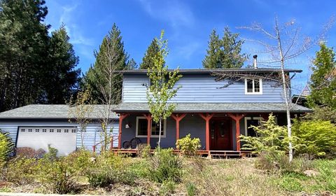 Photo of 1533 W.A. Barr Rd, Mount Shasta, CA 96067 (MLS # SN26084465)