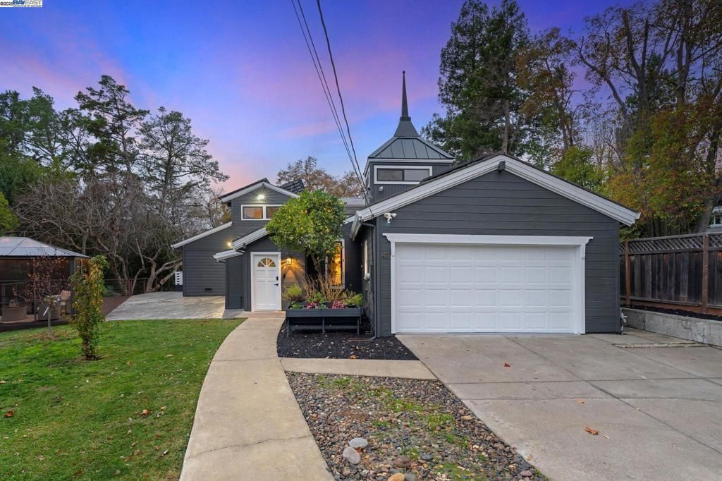 Photo of 41 Bonita Ct Ct, Walnut Creek, CA 94595 (MLS # 41119480)