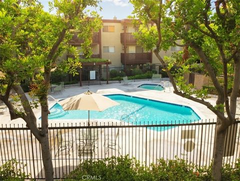 Photo of 5840 Benner St #201, Los Angeles, CA 90042 (MLS # AR25247460)