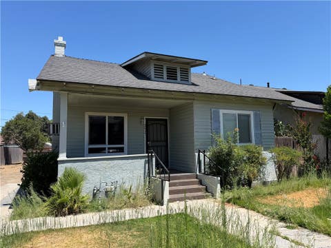 Photo of 2837 E Grant Ave, Fresno, CA 93701 (MLS # FR26165466)