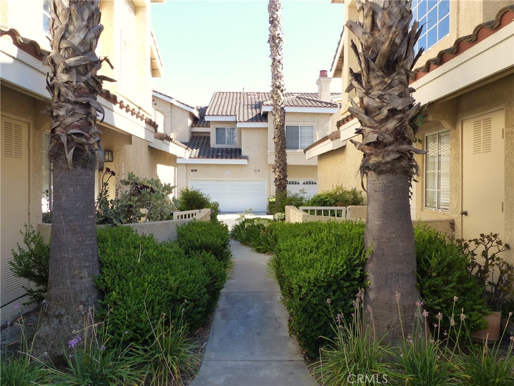 Charming single level 2 bedroom, 2 bath condo in a beautiful Laguna Niguel Community. Great Laguna Niguel location that provides everything one needs with easy access to: shopping, parks, schools, walking trails, beaches, feeways/toll roads, etc.
This open floor plan includes: Living area with fireplace, dining area, open kitchen, 2nd bedroom/den, guest full bath at hallway, primary bedroom with private bath. Nestled on a cul de sac street, greenbelt location with private front entrance. An exterior, hardscaped patio has access from the living area and primary bedroom. Direct access 2 car garage, includes laundry hookups.
Amenities include: Freshly painted, wood laminate and tile flooring, kitchen with stainless stove and dishwasher, ample cabinetry, primary bath with step-in soaking tub with shower, walk-in closet, dual sinks. The large exterior patio offers a private area for morning or evening relaxation.
The community includes 2 pools/spas.
Welcome Home to Del Prado!