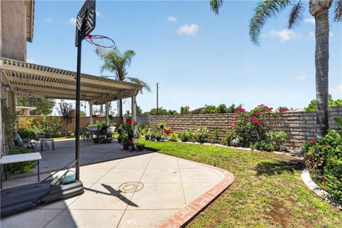 Tiny photo for 7454 Longstreet LN, Fontana, CA 92336 (MLS # CV26157851)