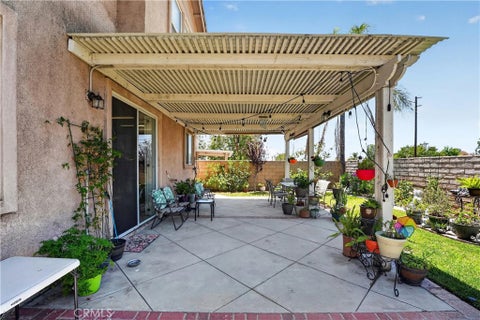 Tiny photo for 7454 Longstreet LN, Fontana, CA 92336 (MLS # CV26157851)