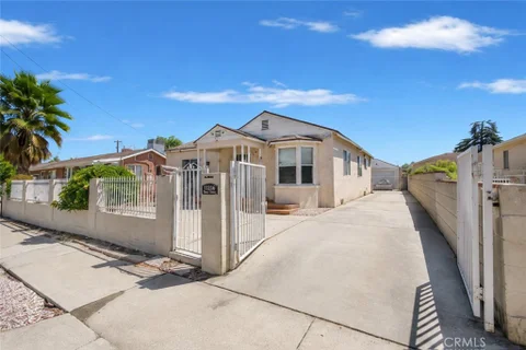 MLS: SR26194359