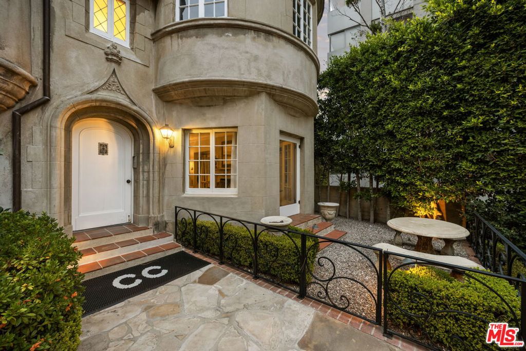 10341 Wilshire Boulevard, Los Angeles CA 90024