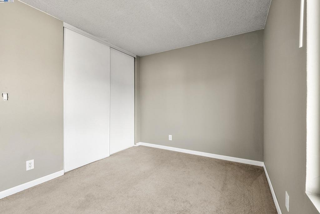 ALVARADO - Residential