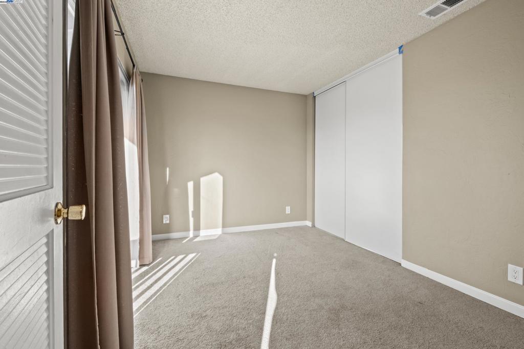 ALVARADO - Residential