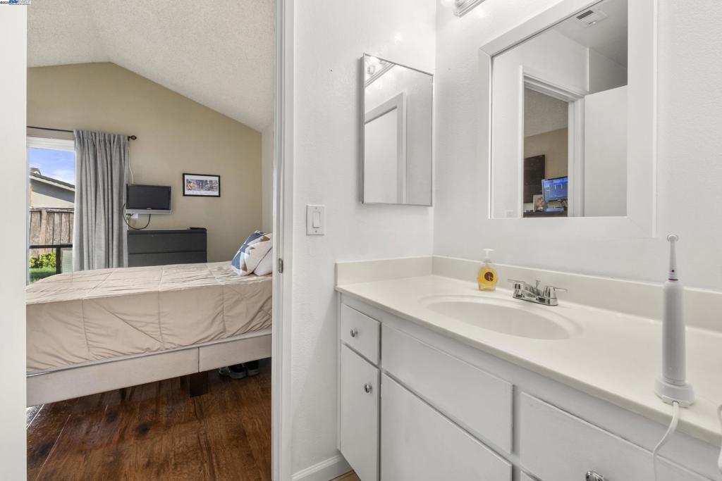 ALVARADO - Residential