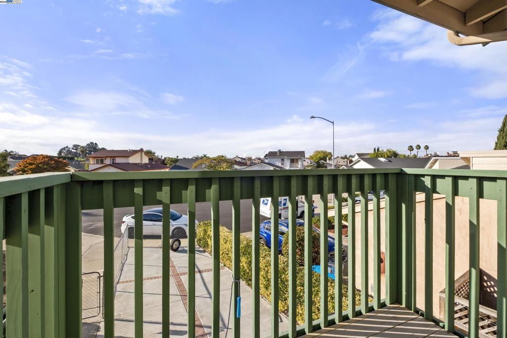 ALVARADO - Residential