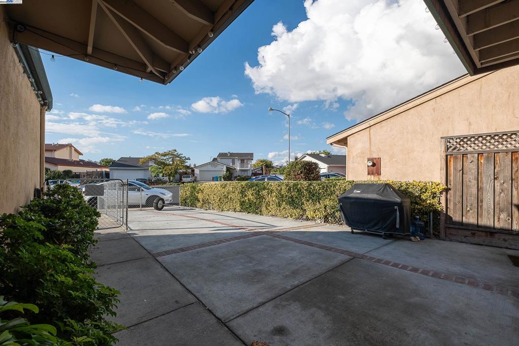 ALVARADO - Residential