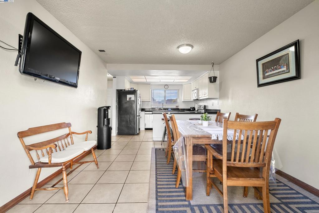 ALVARADO - Residential