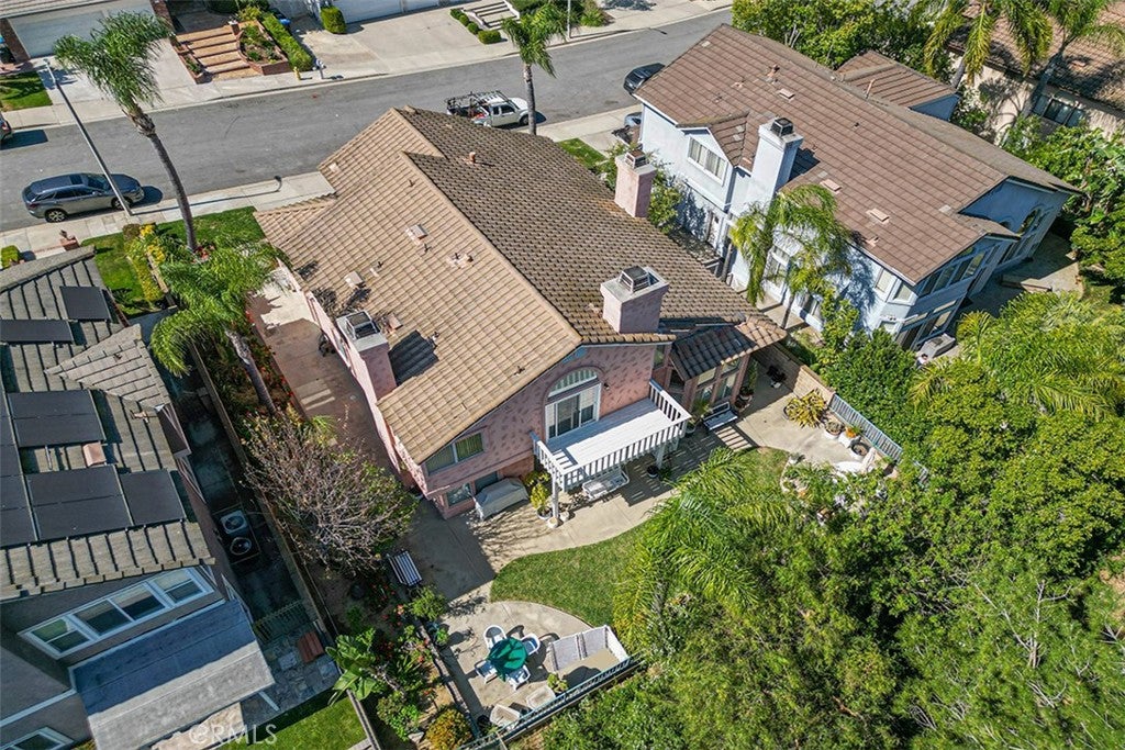 15049 Avenida De Las Flores