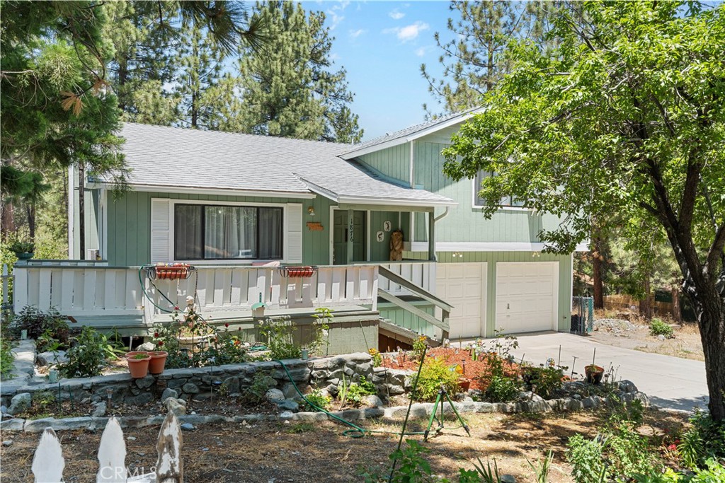1876 Sparrow Road