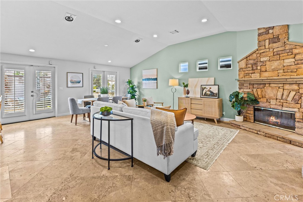 19041 Hillsboro Circle