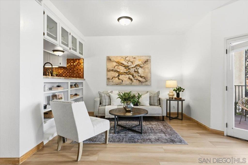 La Costa - Residential