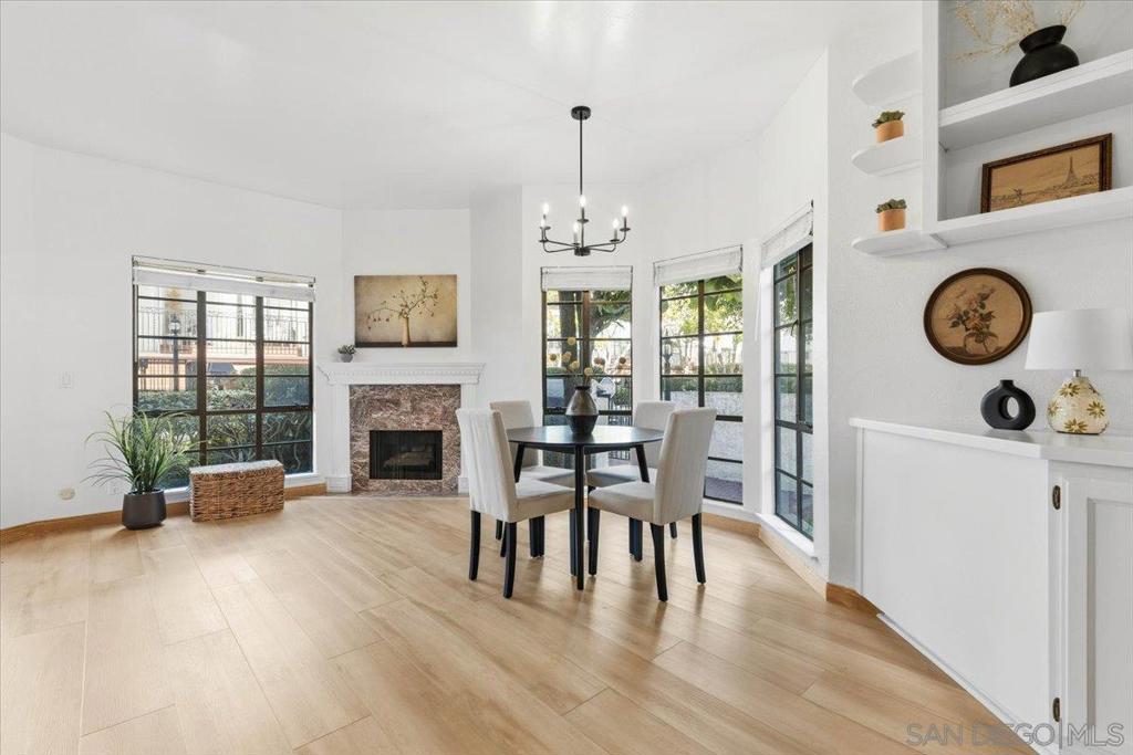 La Costa - Residential