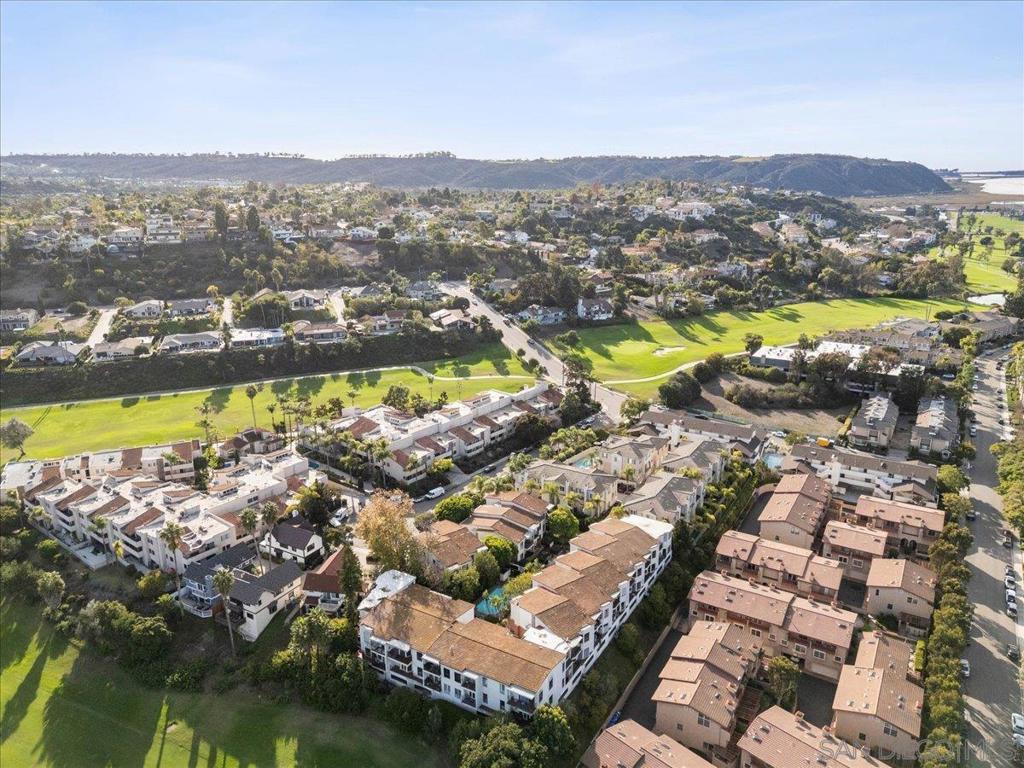 La Costa - Residential