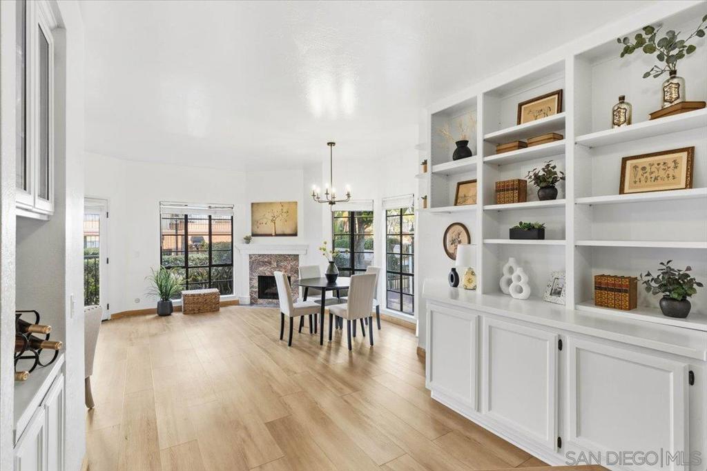 La Costa - Residential