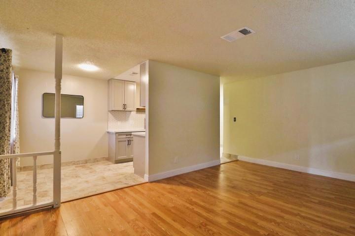 12411249 Beacon Street